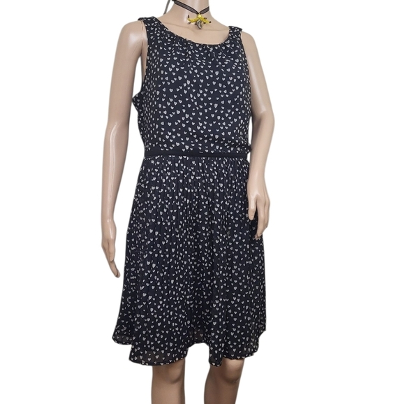 GAP Dresses & Skirts - GAP Black Heart Polka Dot Sleeveless Fully Lined Pleated Skirt Dress